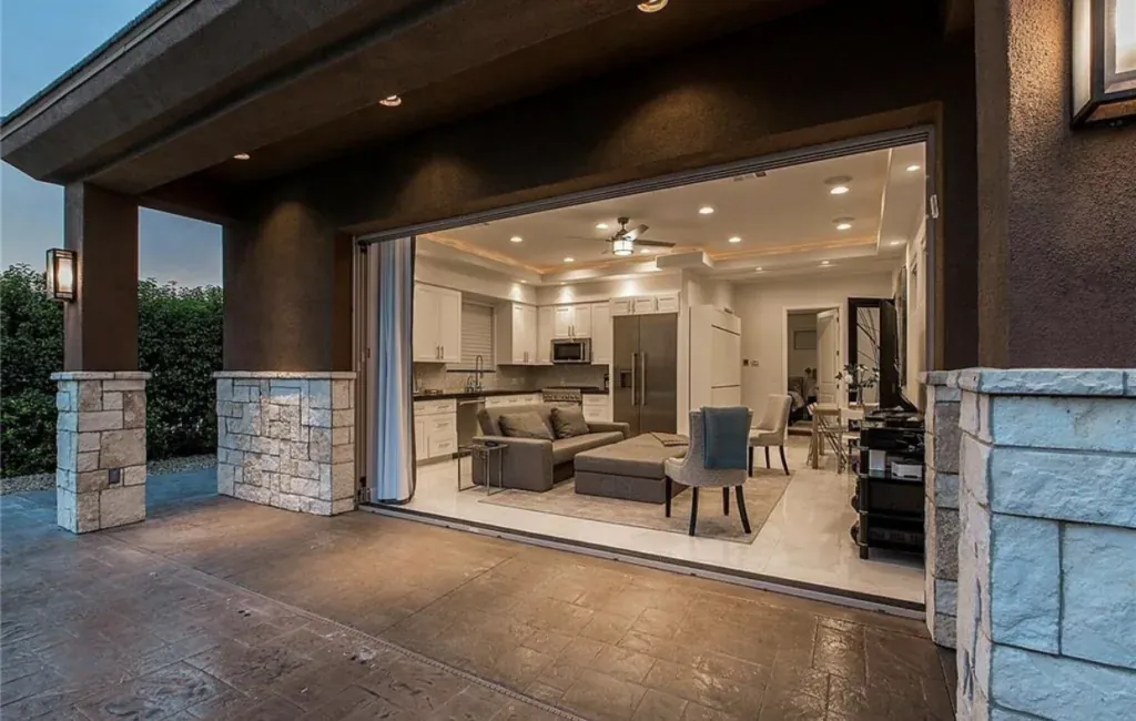 Grand casita, built from the ground up photograph 3